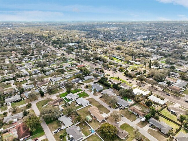 Building Photo - 1369 Whitacre Dr