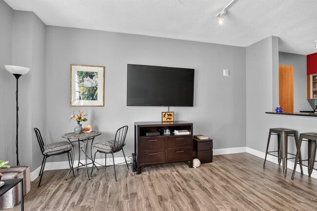 Building Photo - 233 S Federal Hwy