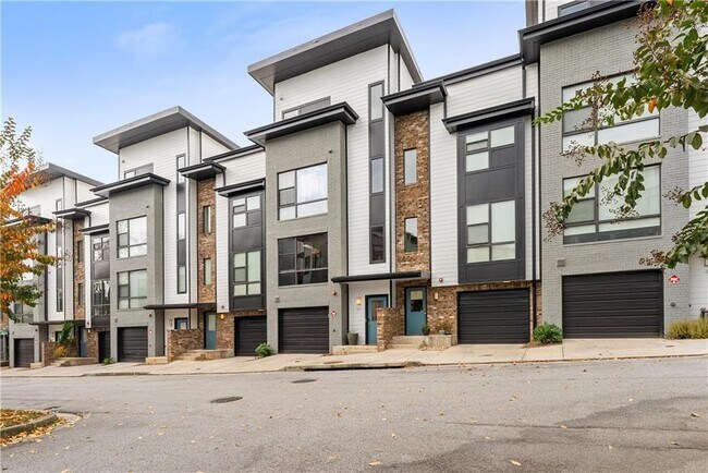 Building Photo - 53 Moda Ln