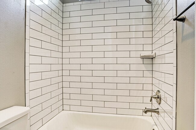 Building Photo - 4857 Benning Dr