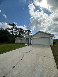 Building Photo - 3-Bedroom Home in Quiet Palm Bay