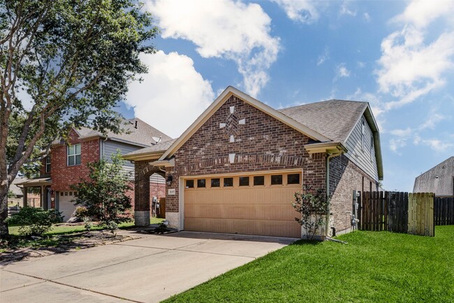 Building Photo - 6107 Nicholas Ln