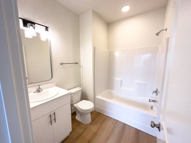 Building Photo - Welcome to Sun Drive Townhomes!