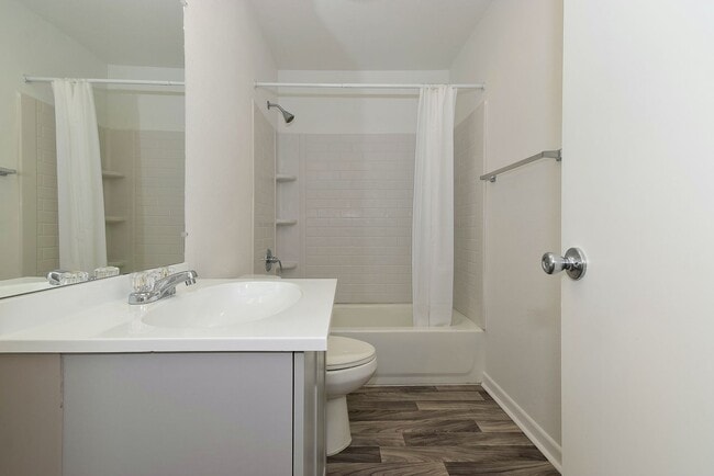 Building Photo - 50003 Del Ra Dr