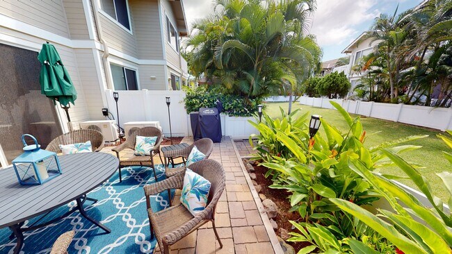 Building Photo - 92-1493 Aliinui Dr
