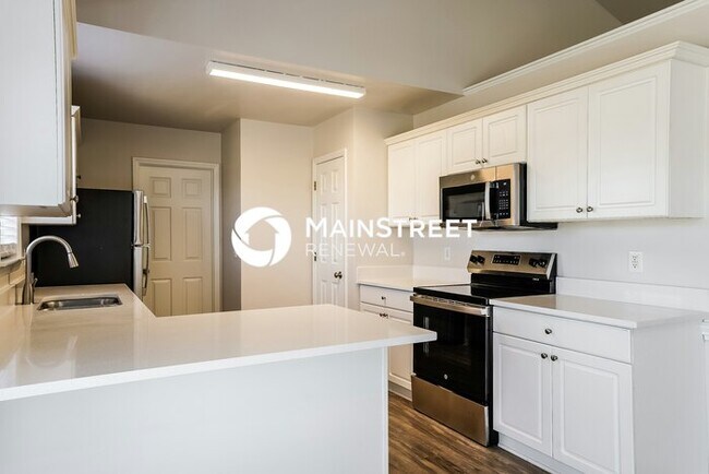 Building Photo - 3 Bedroom Pet-Friendly Home in SMITHFIELD, NC with Main Street Renewal