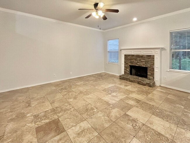 Building Photo - Beautiful 4 Bedroom Home in Gated Community!