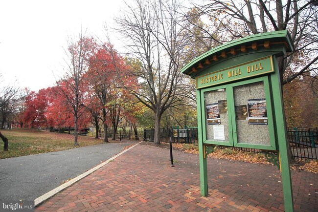 Building Photo - 151 Jackson St