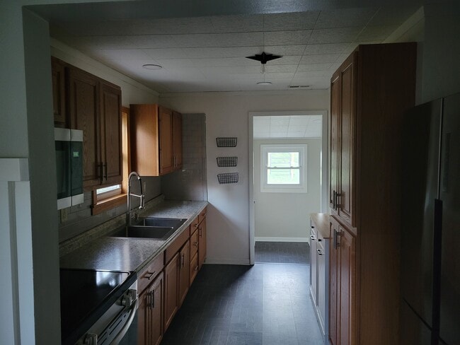 Building Photo - 5234 Old Clyde Rd