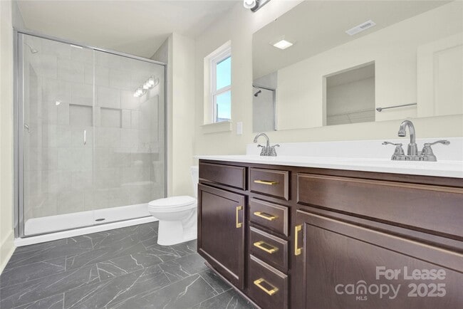 Building Photo - 207 Aspire Cir