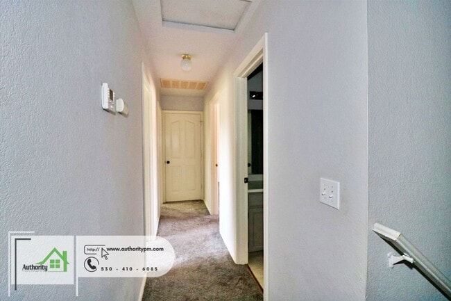 Building Photo - 727 Flower Ash Ln