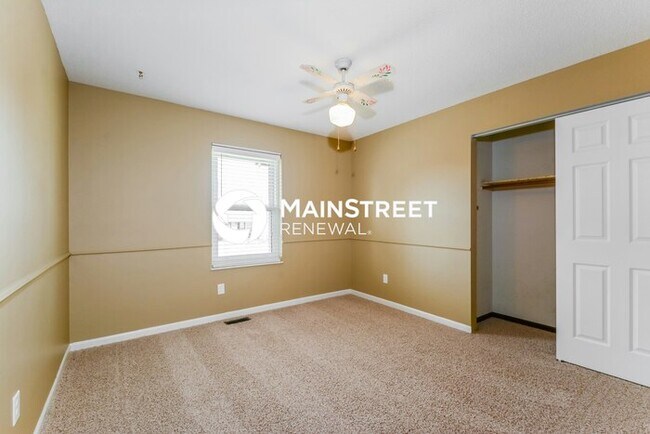 Building Photo - 3 Bedroom Pet-Friendly Home in ST PETERS, ...
