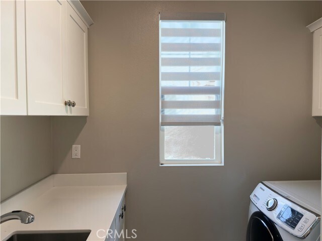 Building Photo - 110 Source