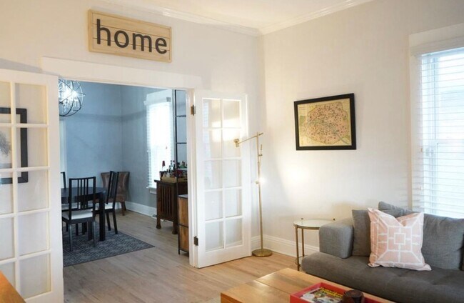 Building Photo - Single Family Home close to Sloan's Lake