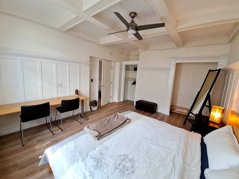 Bedroom 1 - 135 E Reed St