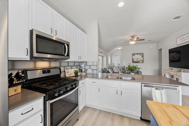 Building Photo - 4807 Portillo Way