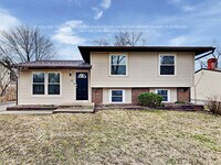 Building Photo - 136 Butternut Dr