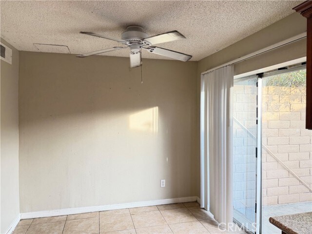 Building Photo - 349 Camarillo St