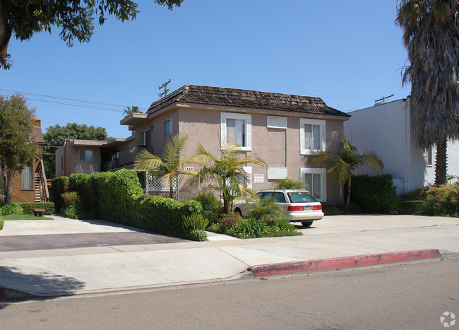 Primary Photo - 1360 Hornblend St