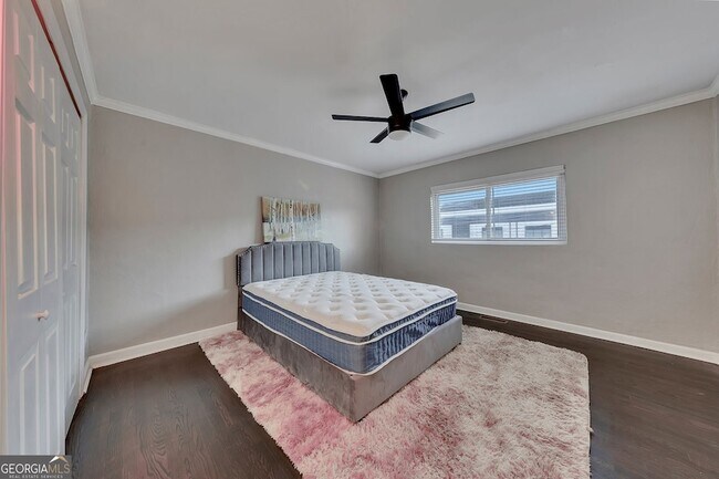 Building Photo - 1040 Herndon St NW