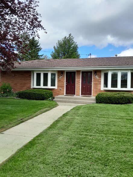 Primary Photo - 602 E Washington St