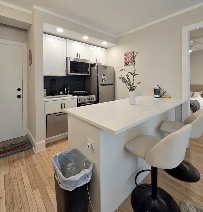 Building Photo - 2746 N Hampden Ct