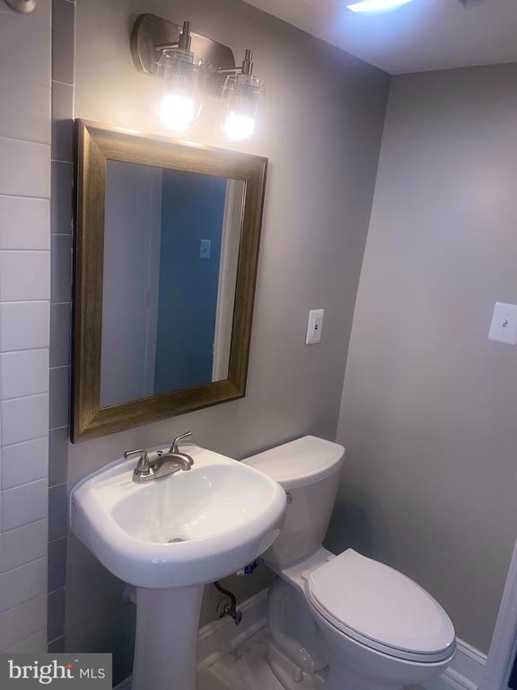 Building Photo - 718 Brandywine St SE