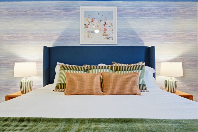 Building Photo - 507 Shore Dr