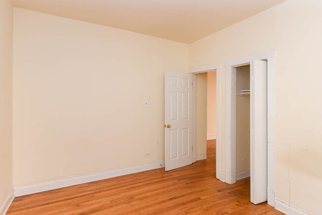 Building Photo - 1532 N Kedzie Ave