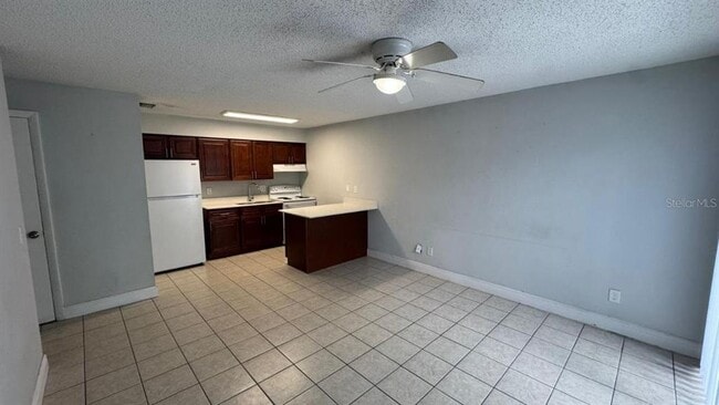Building Photo - 2920 SE 50th Ct