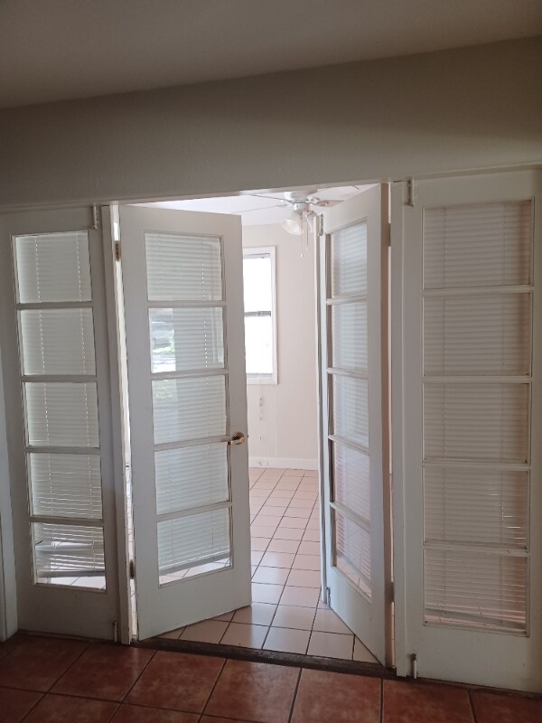 Building Photo - 1334 24th St