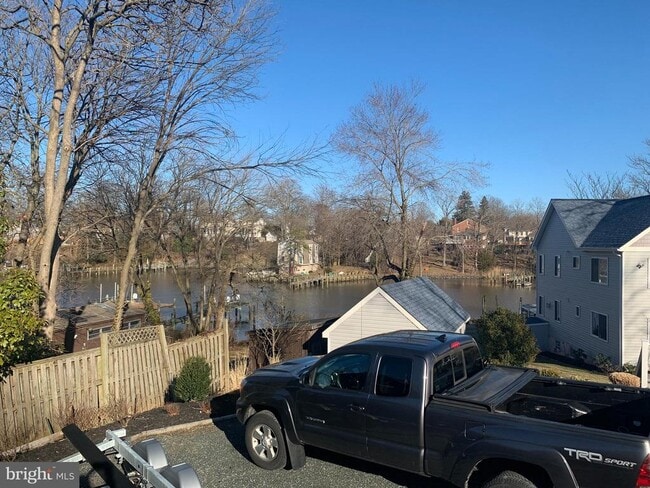 Building Photo - 781 Powhatan Beach Rd