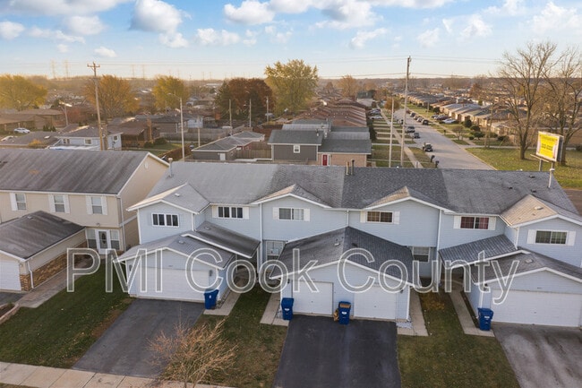 Building Photo - 2605 E Martha Pl