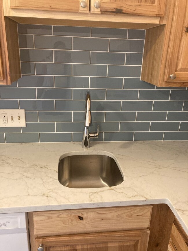 Building Photo - 3597 Nottingham Ct