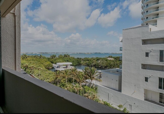 Building Photo - 4200 N Ocean Dr