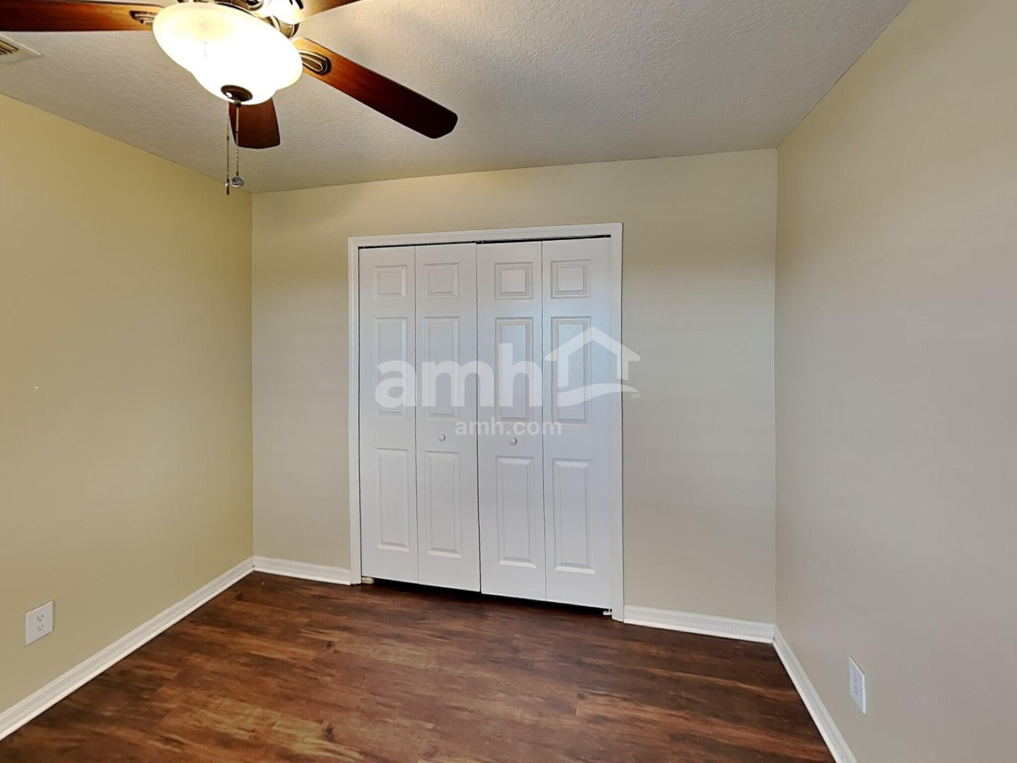 Building Photo - 1520 Presidio Dr