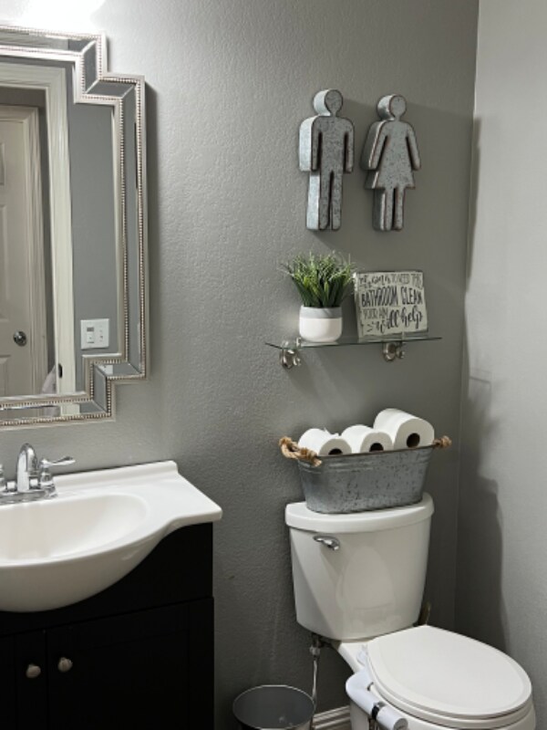 Building Photo - 32365 Clear Water Dr