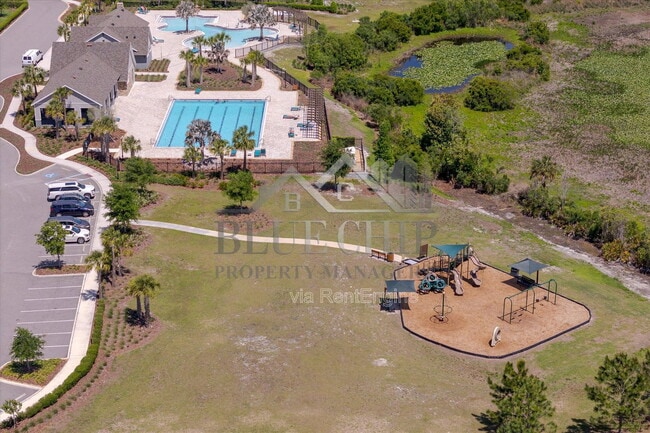 Building Photo - 12937 Camarillo Pl