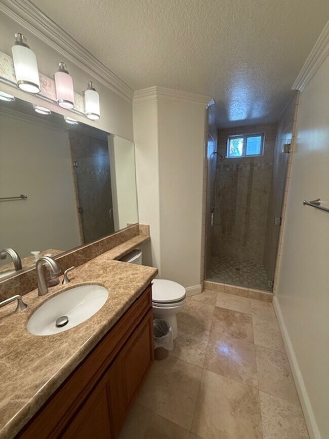 Building Photo - Over 3000 sq feet in Trabuco Canyon