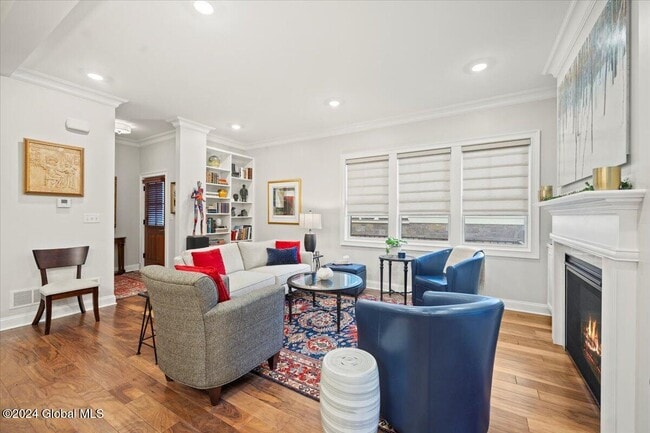 Building Photo - 64 North Ln