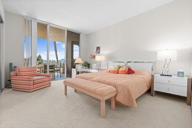 Building Photo - 900 Island Dr