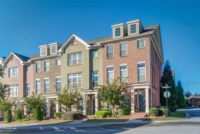 Building Photo - Bright End-Unit Townhome in Prestigious Johns Creek School District