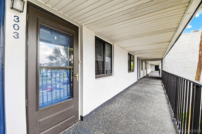 Building Photo - 4290 Deste Ct