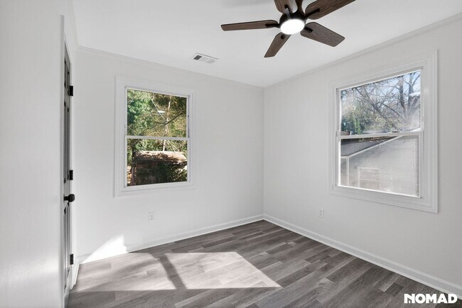 Building Photo - Charming 4BR House in Atlanta
