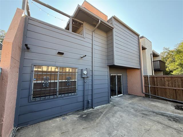 Building Photo - 12513 Burninglog Ln