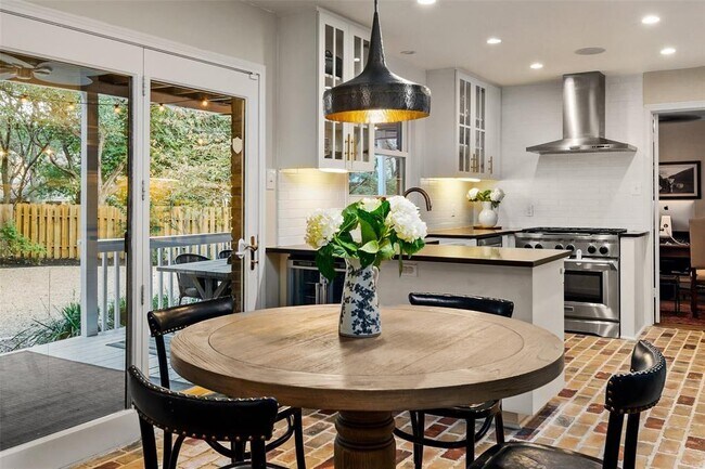 Building Photo - 5805 Harrington Cove