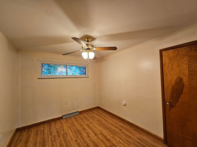 Building Photo - 3 bed/1.5 bath house near Sabraton