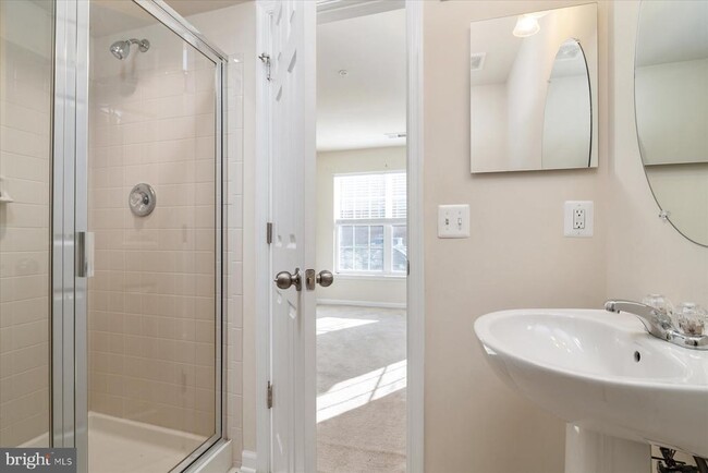 Building Photo - 12500 Rustic Rock Ln