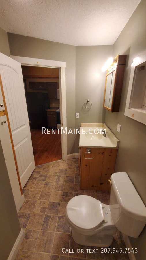 Building Photo - 60 S Factory St