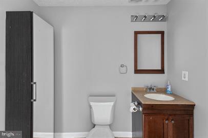 Building Photo - 10907 Daniel Sim Ct